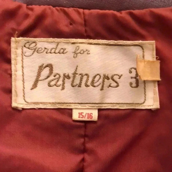 Vintage Gerda for Partners 3 reddish brown Vinyl coat with tie at waist. Size L - Picture 12 of 16